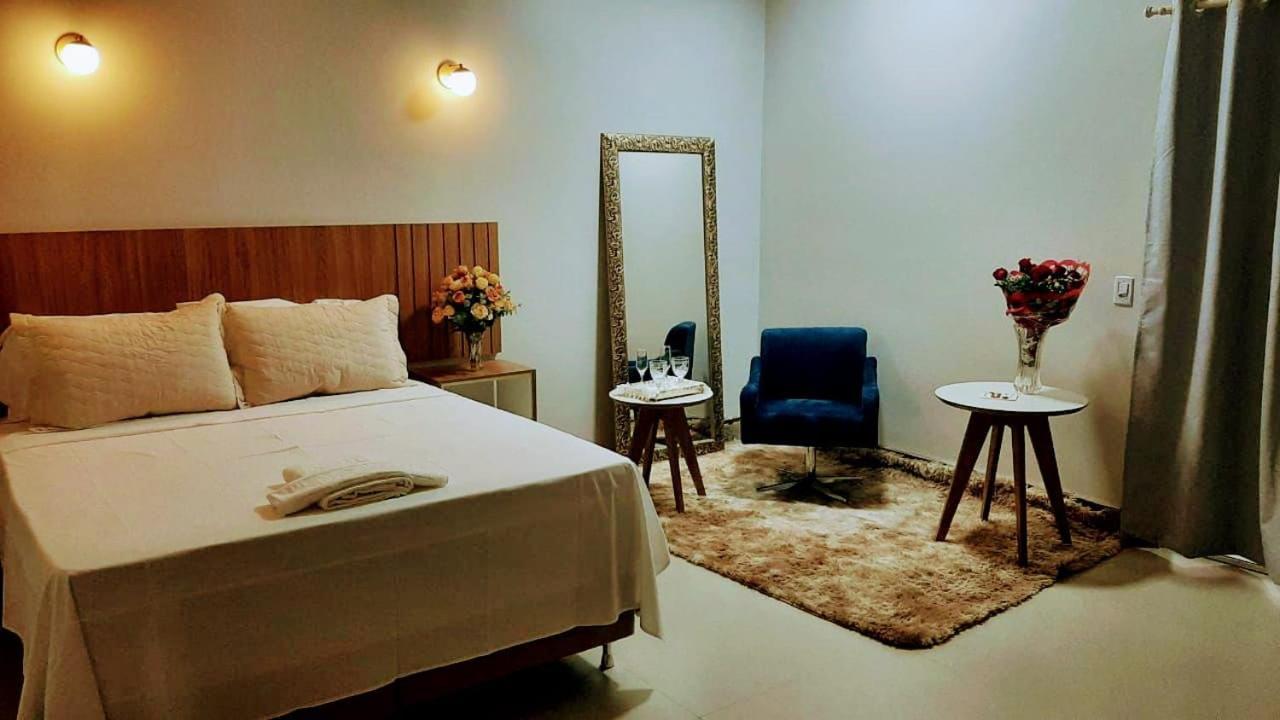 Hotel Plaza Pontes E Lacerda Eksteriør billede