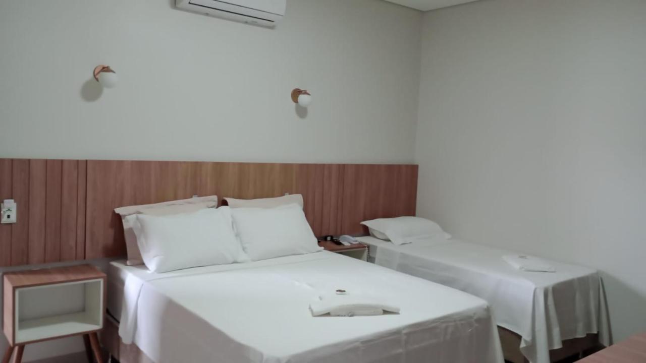Hotel Plaza Pontes E Lacerda Eksteriør billede