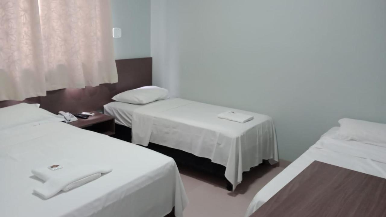 Hotel Plaza Pontes E Lacerda Eksteriør billede