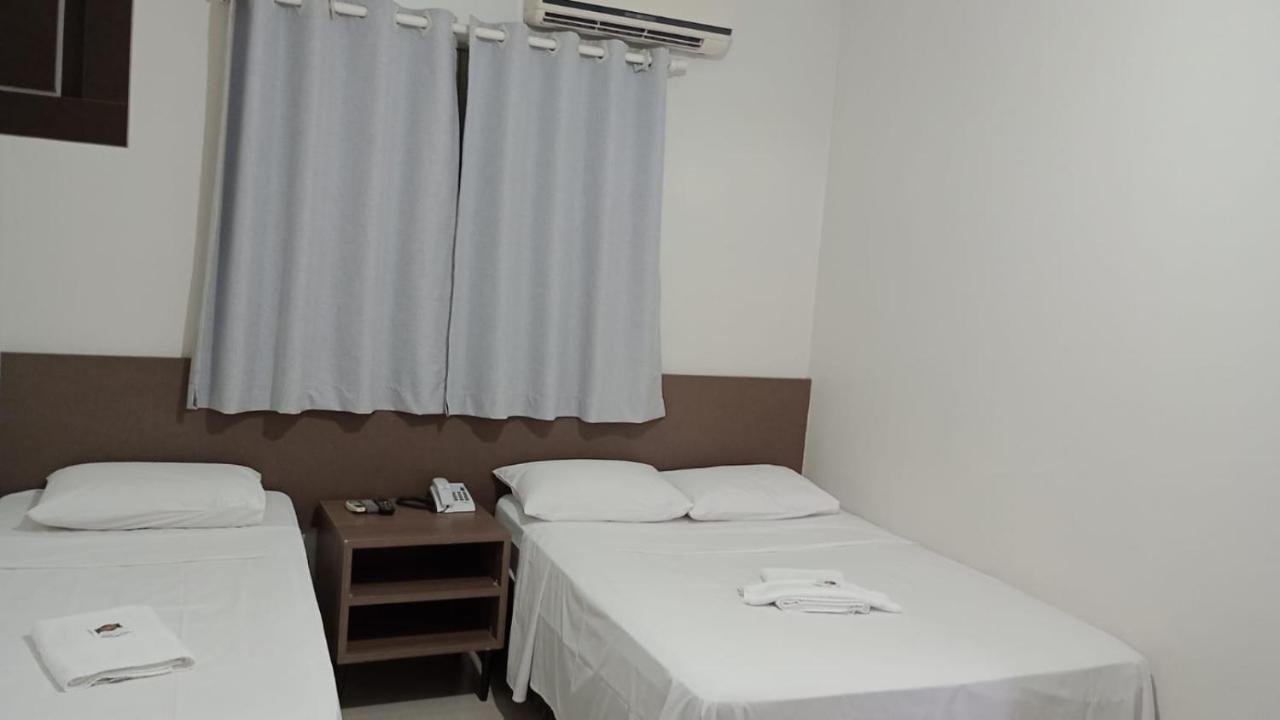Hotel Plaza Pontes E Lacerda Eksteriør billede
