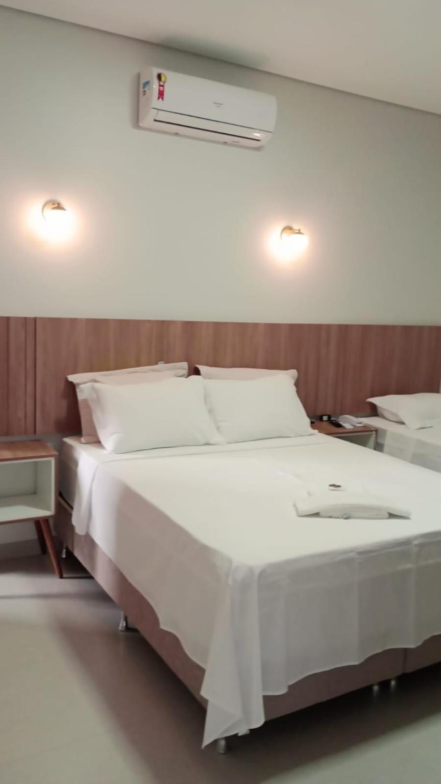 Hotel Plaza Pontes E Lacerda Eksteriør billede