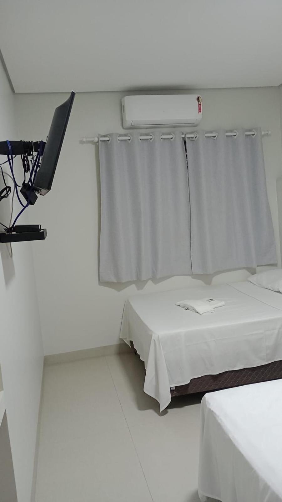 Hotel Plaza Pontes E Lacerda Eksteriør billede